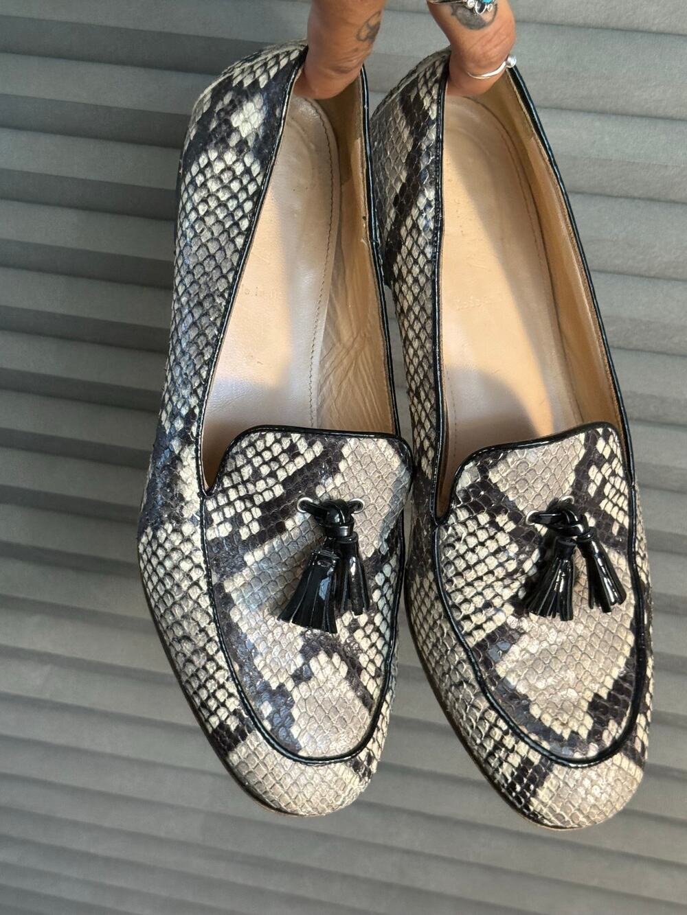 J.Crew Made Italy Snake Embossed Leather Tassel Loafers Black Gray 7.5